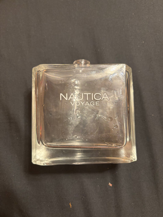 Nautica voyage empty bottle (no box and no cap)